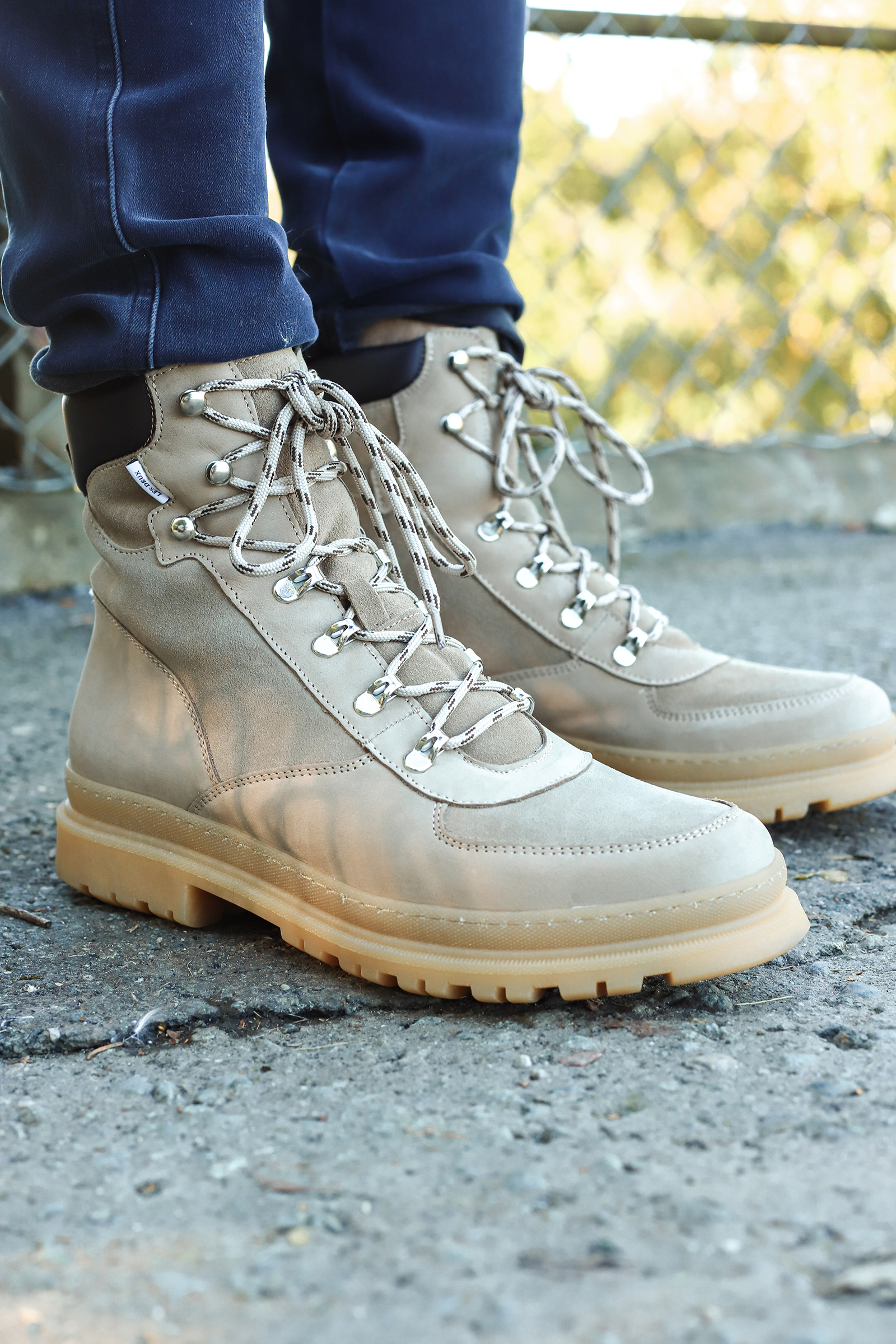 Tyler Desert Boot, Beige fra Les Deux | Handle høstens kvalitetsplagg fra Les  Deux til herre ⇒ Kleins.no