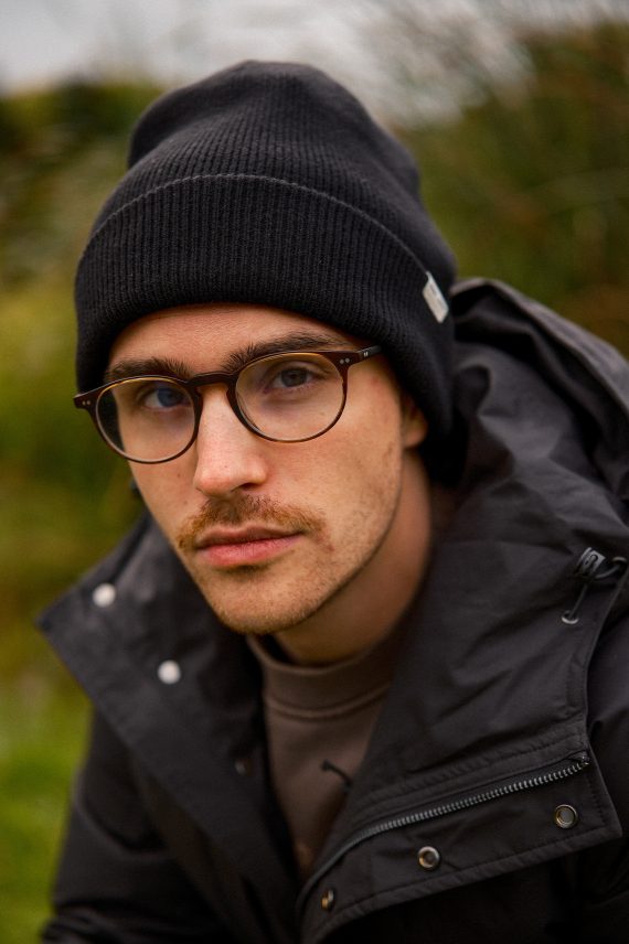 The Beanie 2280, Black