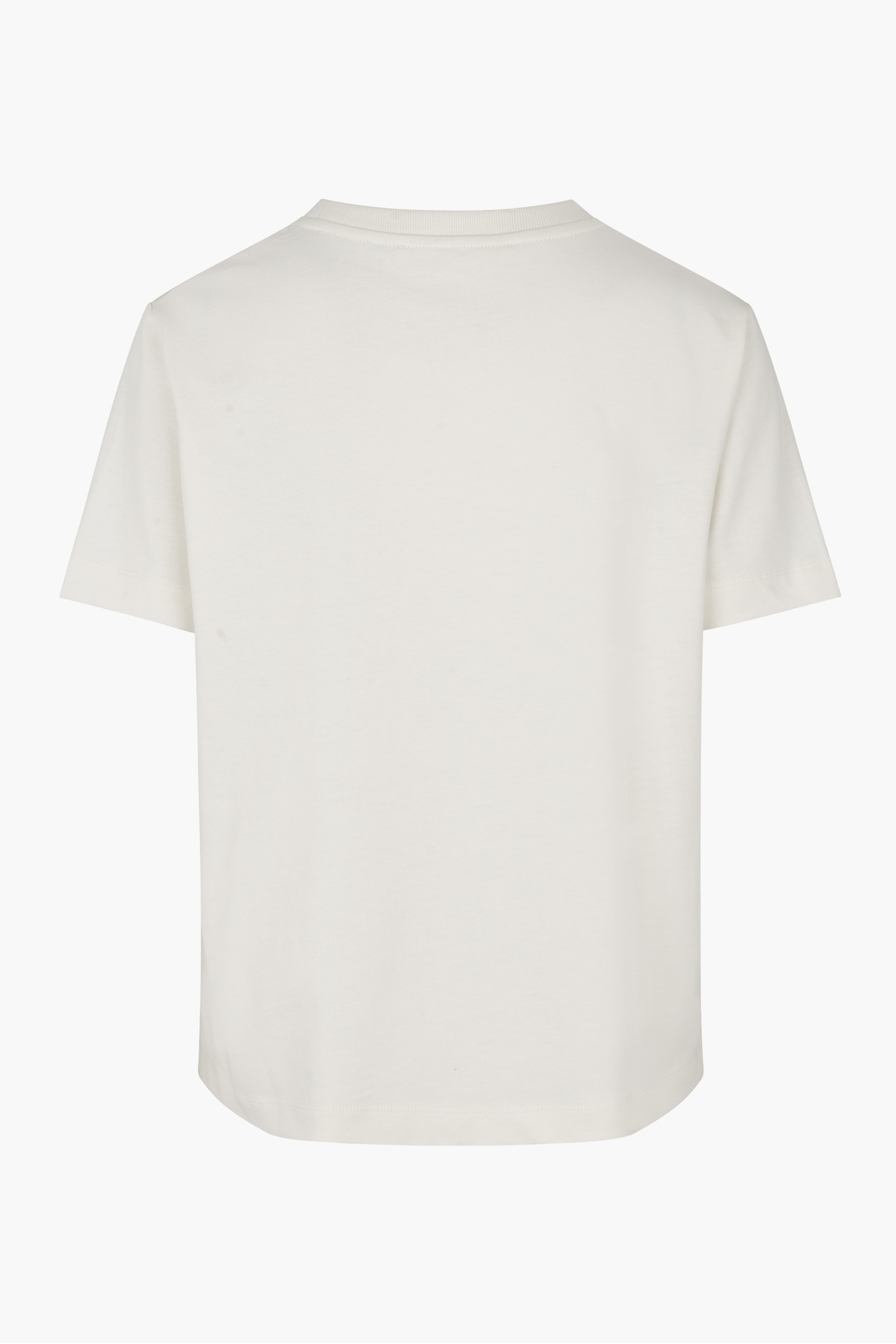 baksiden av klasssik beige tee fra samsøe samsøe i kremhvit