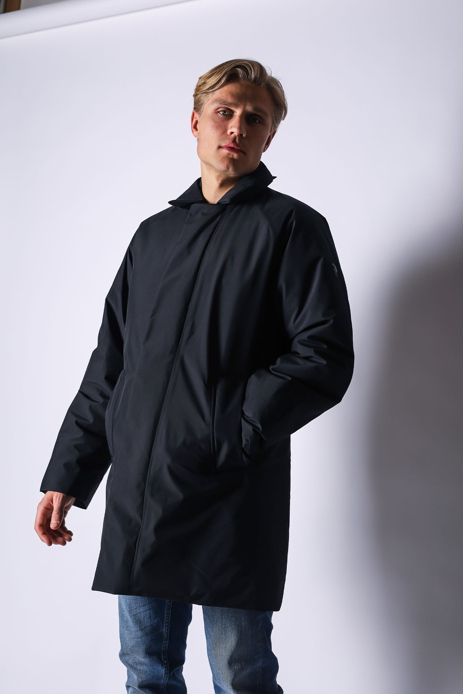 M Gore-Tex Padded Coat, Sort | Nyheter fra Peak Performance hos 