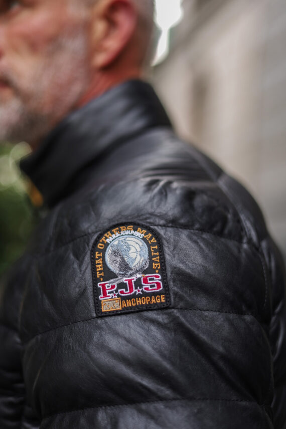 Skinnjakken Ernie fra Parajumpers i sort