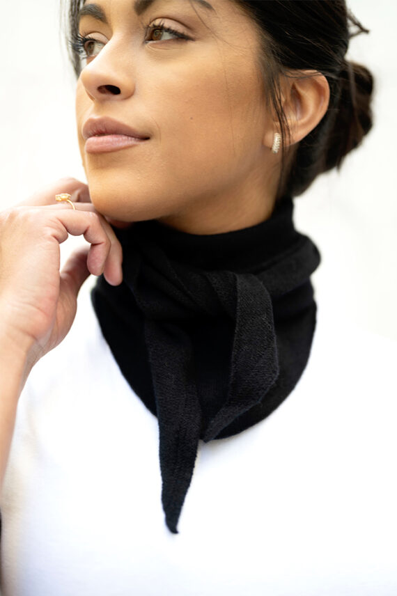 Mina Merino Scarf, Black