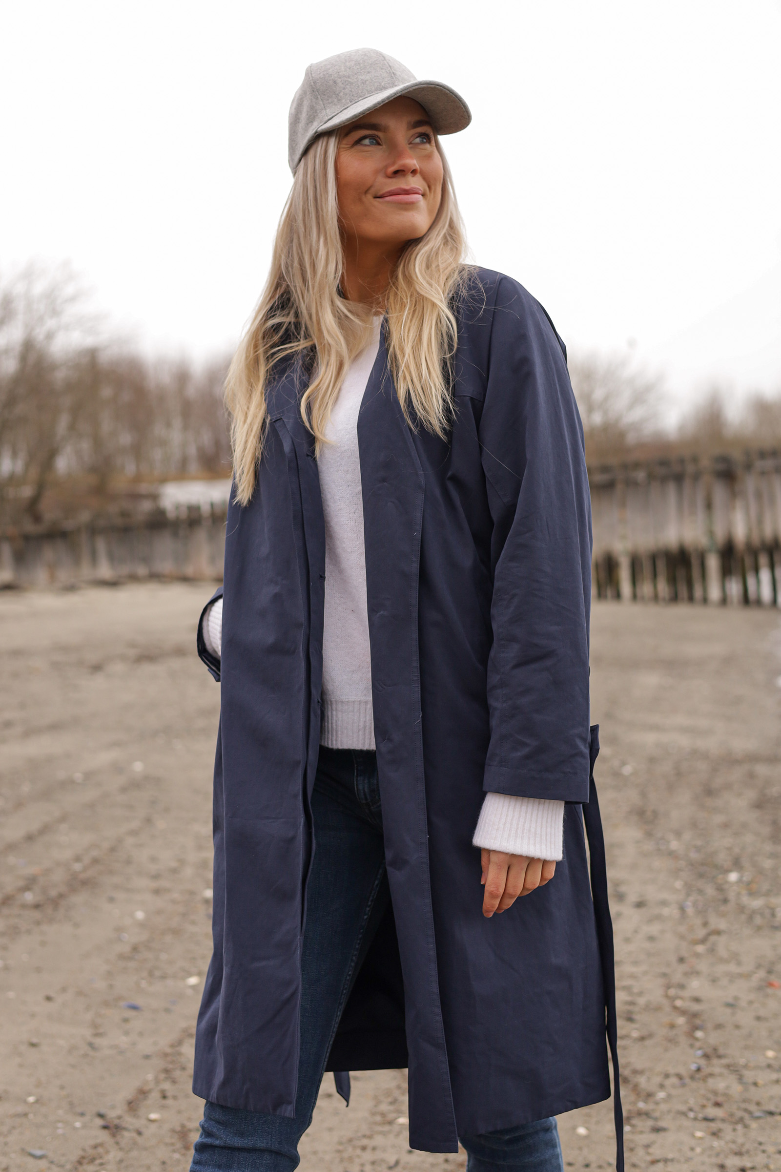 June, Mørk Blå - Bilde 3