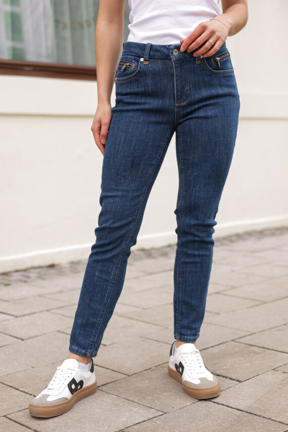 Naomi Jeans, San Jose