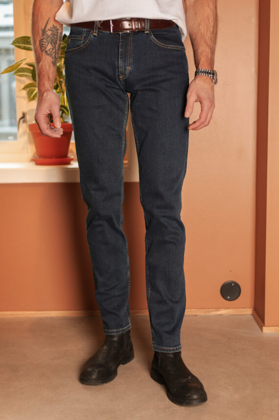 Albert 6707, Mørk blå