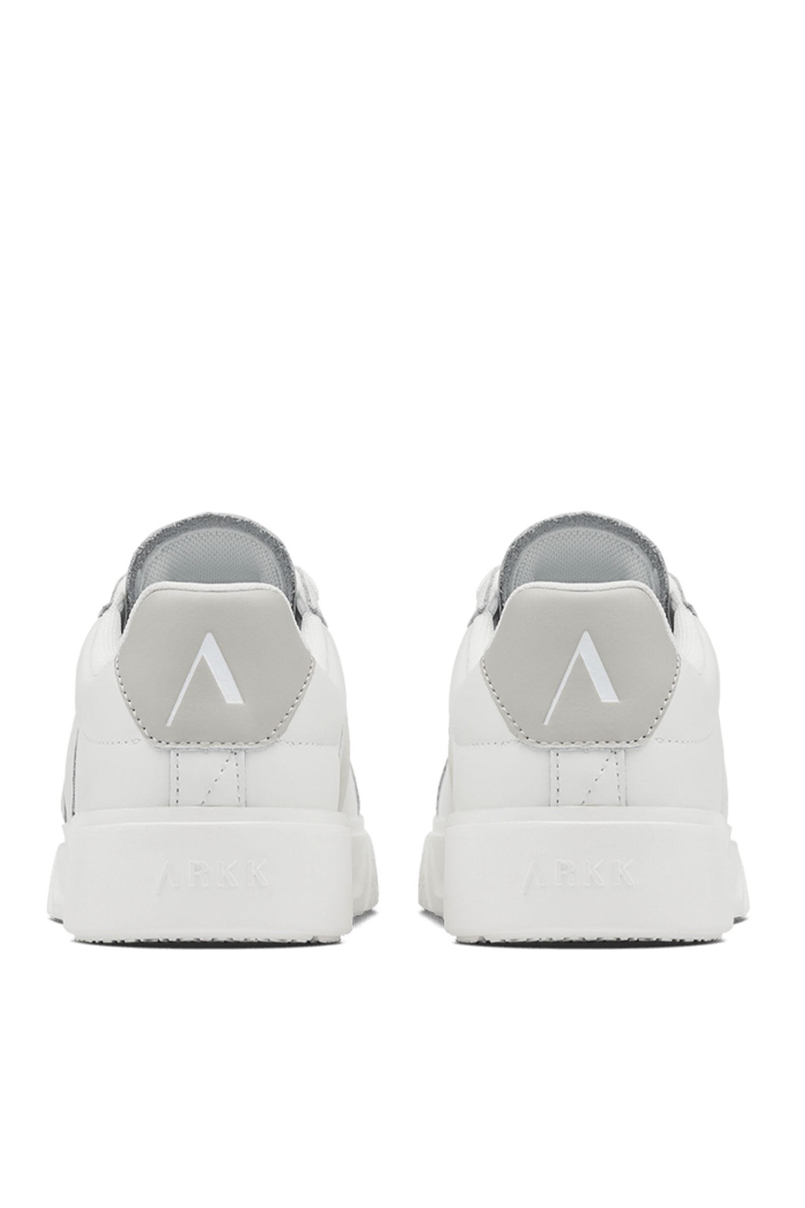 Essence, White - Bilde 6