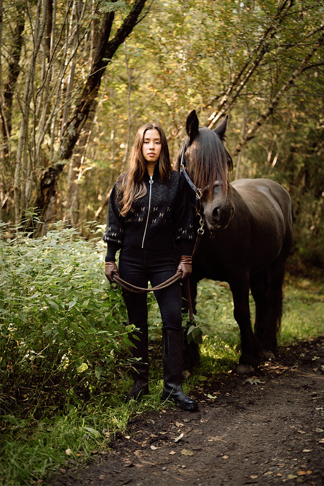Martha Jakken, Sort - Bilde 3