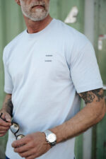 joel t-shirt subdued blue