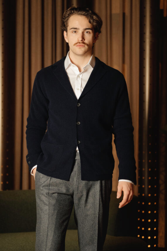 Antonio Cardigan 1679, Navy
