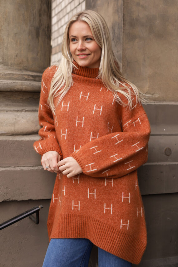 Fam Genser, Leather Brown