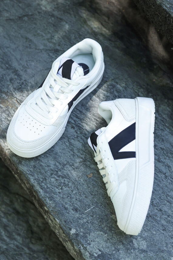 Uncover, White Black