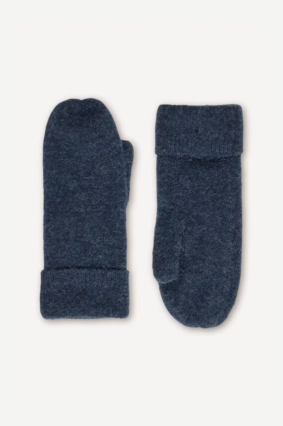 Nor Mitten 7355, Outer Space