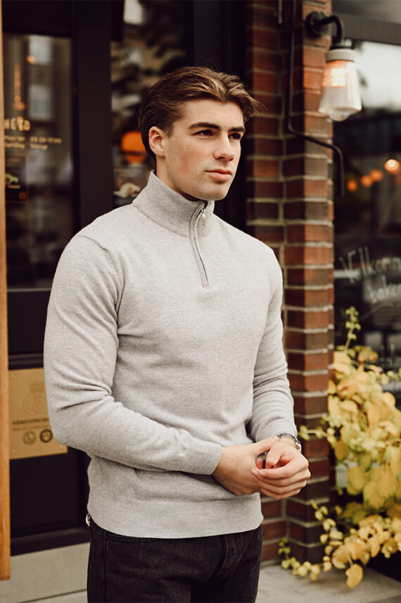 L13681 Biden Lambswool, Lys Grå