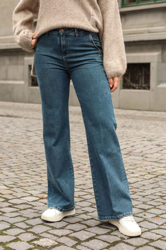 Silvia Den The Stone Green, Medium Blue