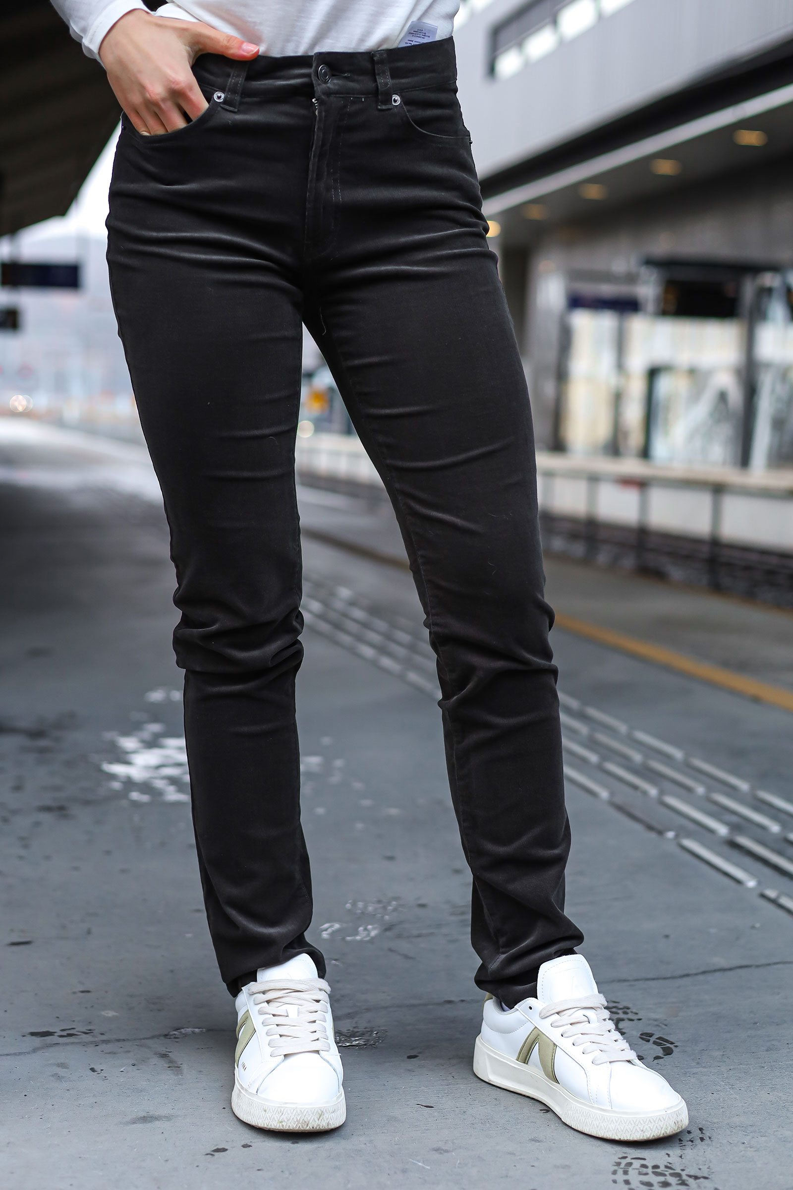 RylieIW Jeans, Dark Beetle