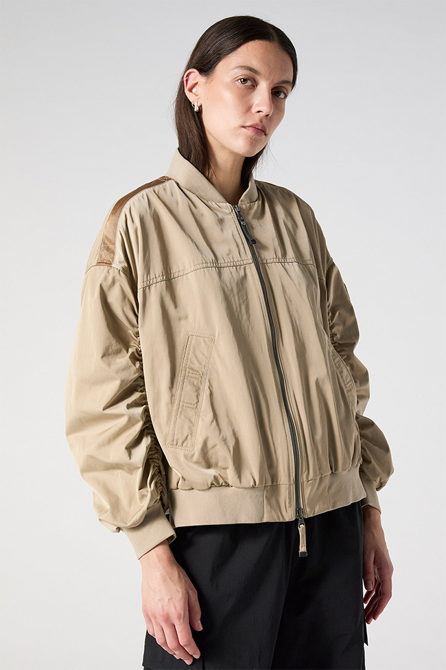 Kathryn Bomber, Sun Kissed - Bilde 8