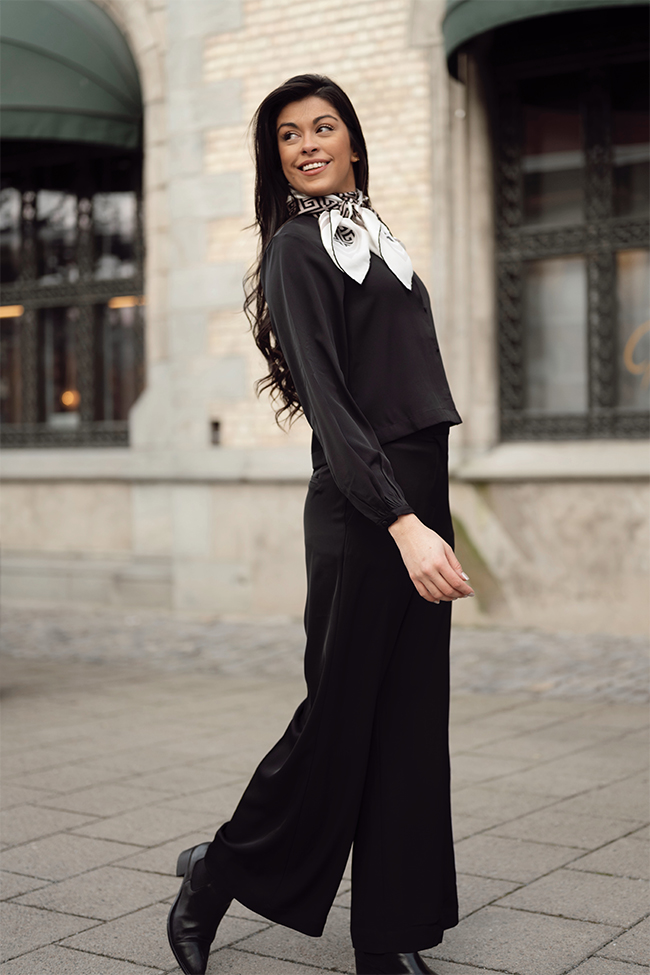Tabina Nichelle HW Pant, Black - Bilde 2