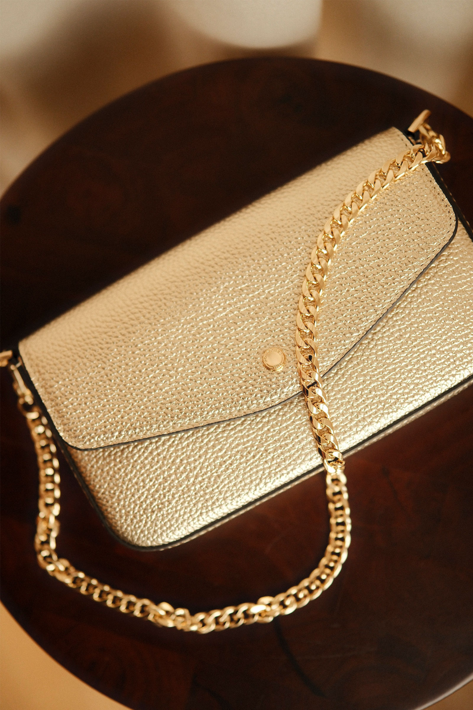 Club Leather Clutch Bag, Gold - Bilde 2
