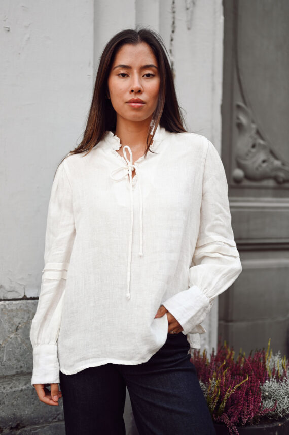 Sari Linen Blouse, White Alyssum