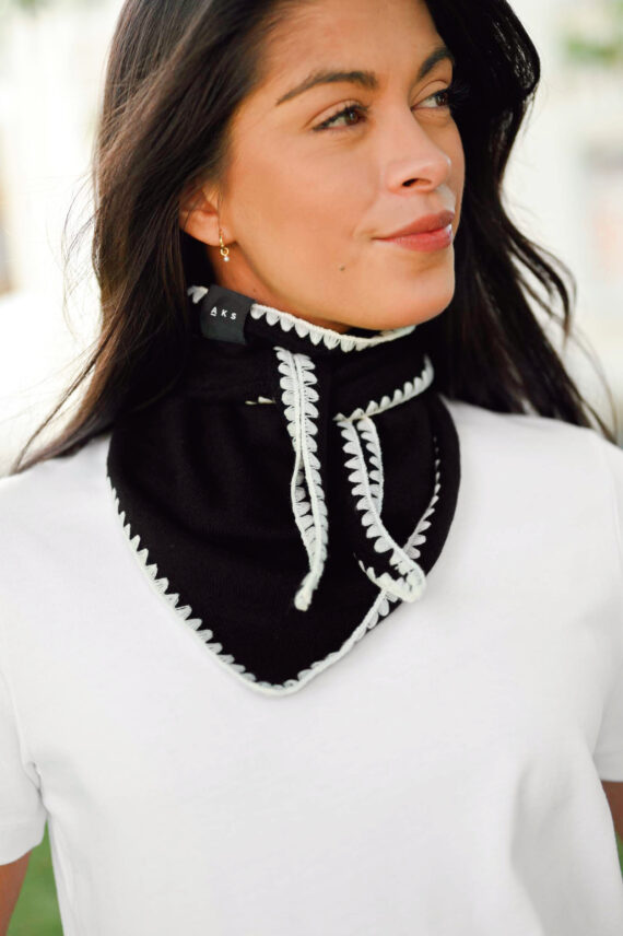 Mina Stiched Merino Scarf, Sort