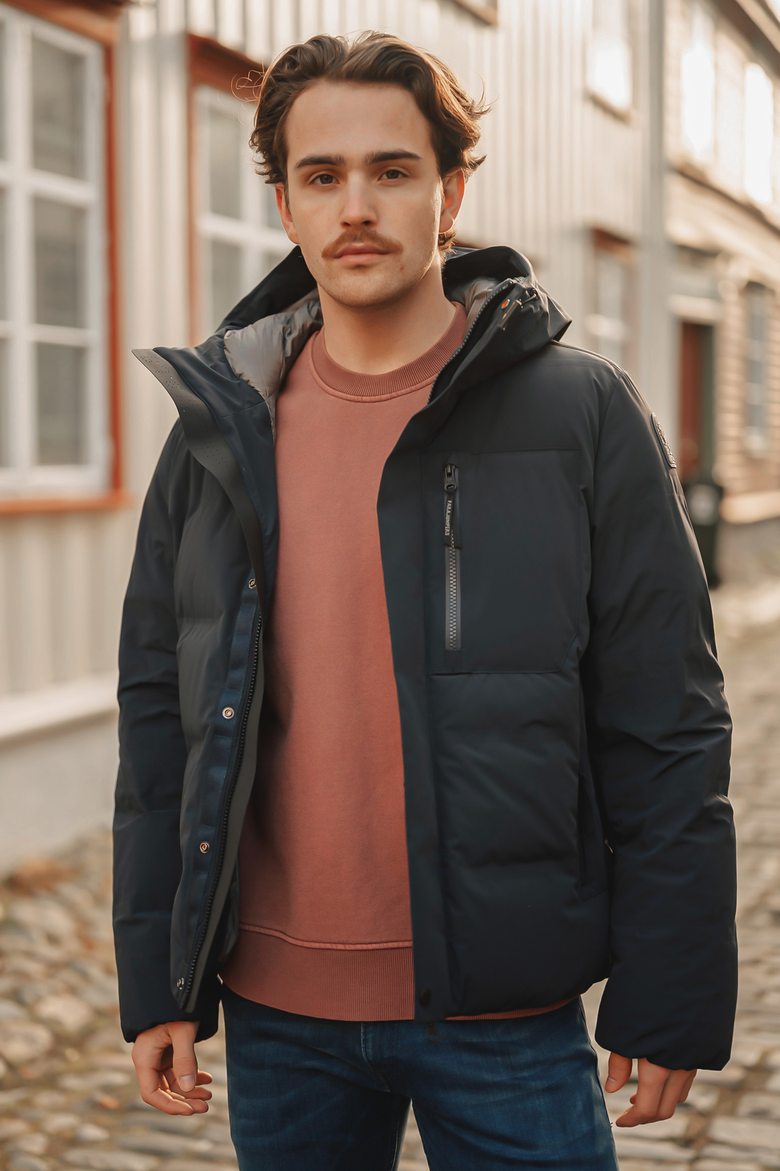Taiga, Blue Navy