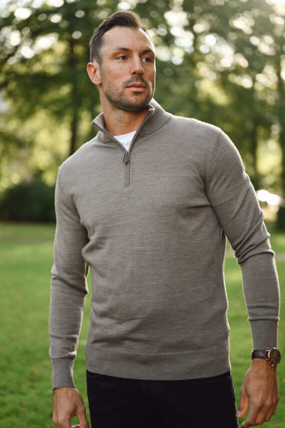 Christian, Mocca Brown