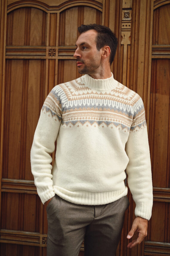 Boucle Jacquard Mock Neck, Krem