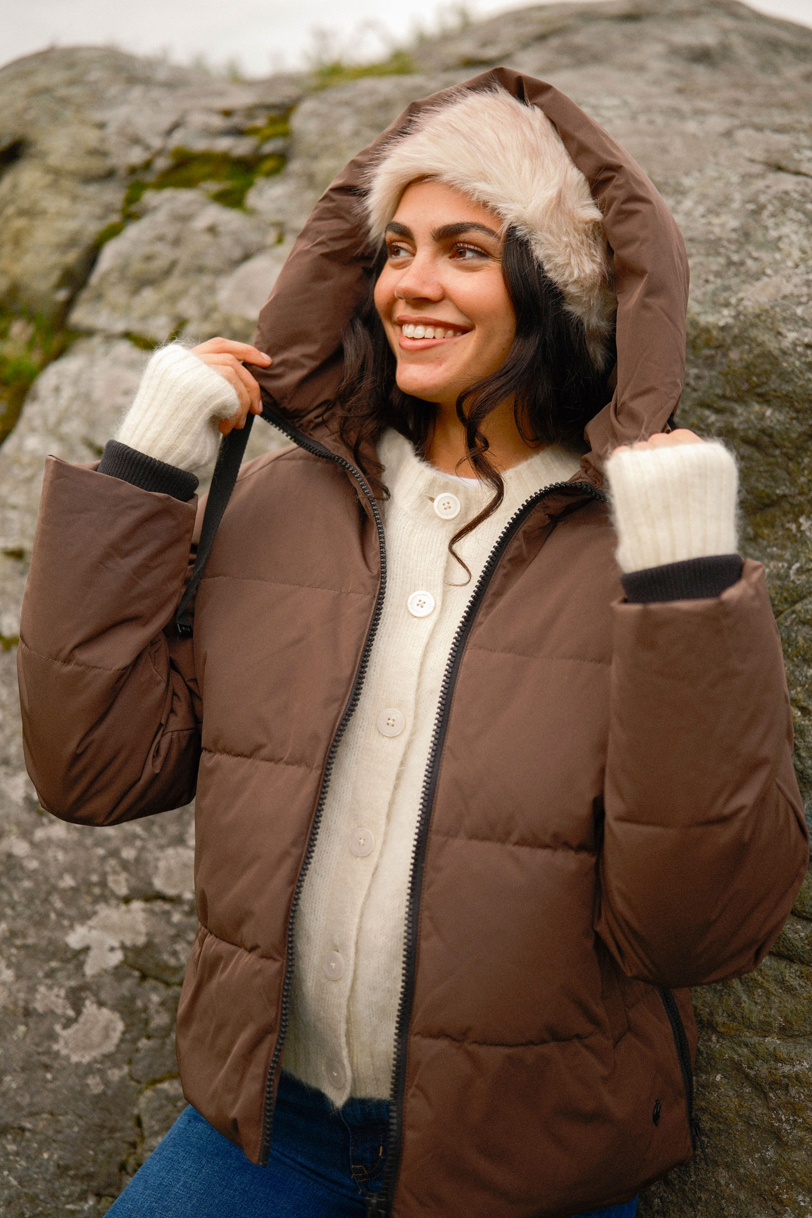 Pavine Down Short Jacket, Hot Fudge - Bilde 2