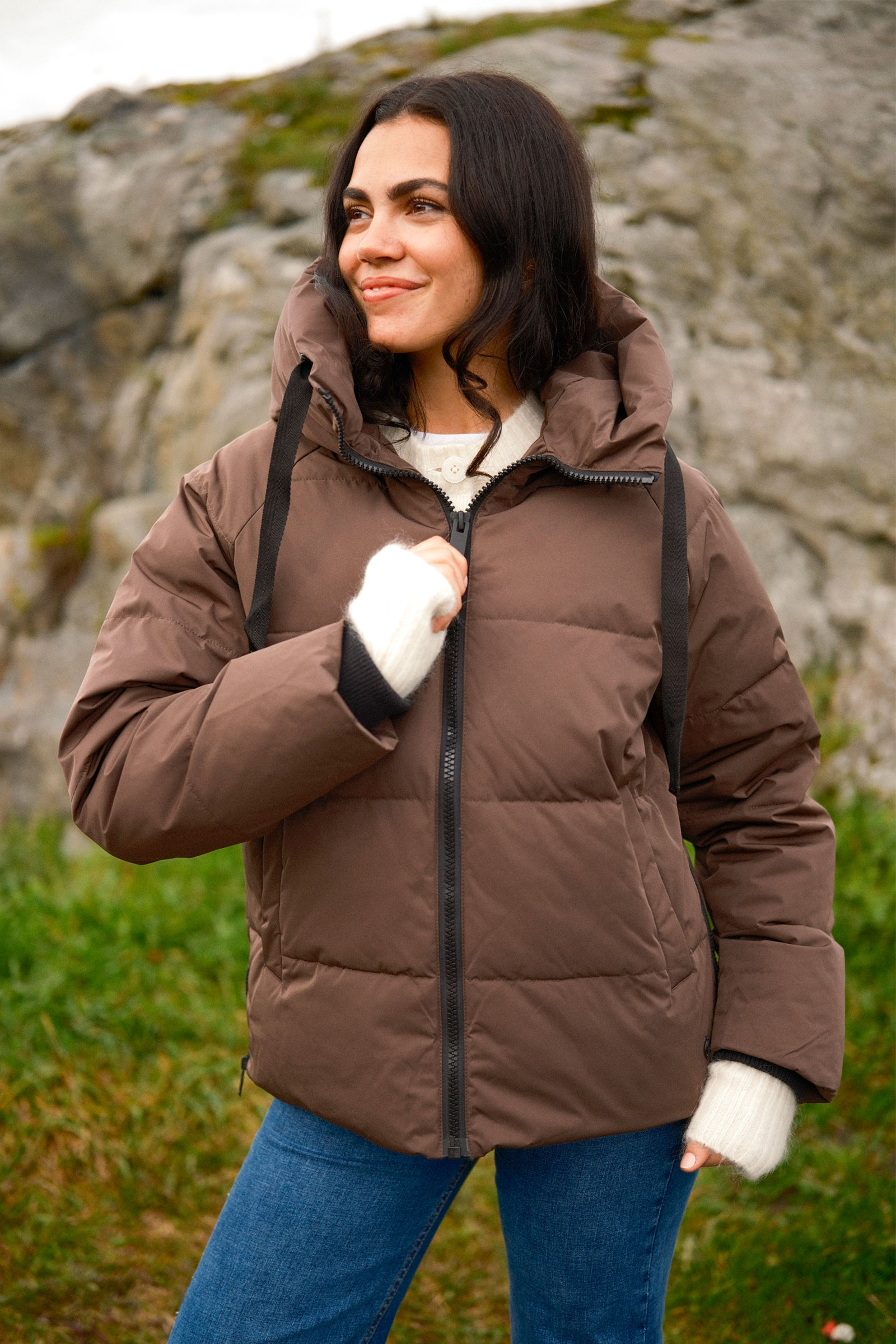 Pavine Down Short Jacket, Hot Fudge - Bilde 7