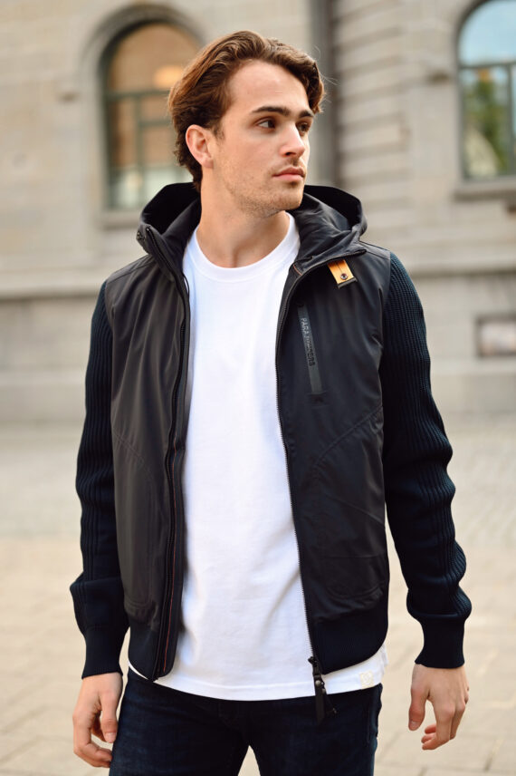 Willard AW25, Blue Navy