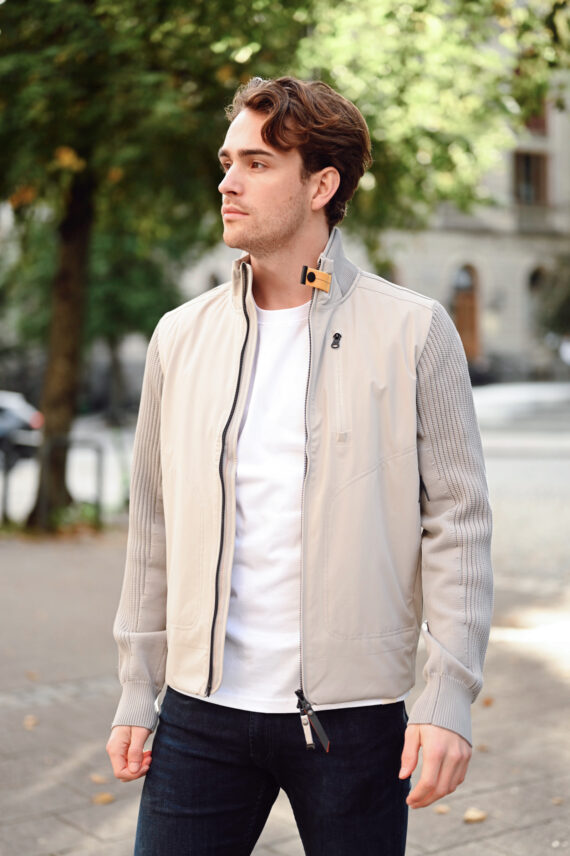 Zorba AW25, Chateu Grey