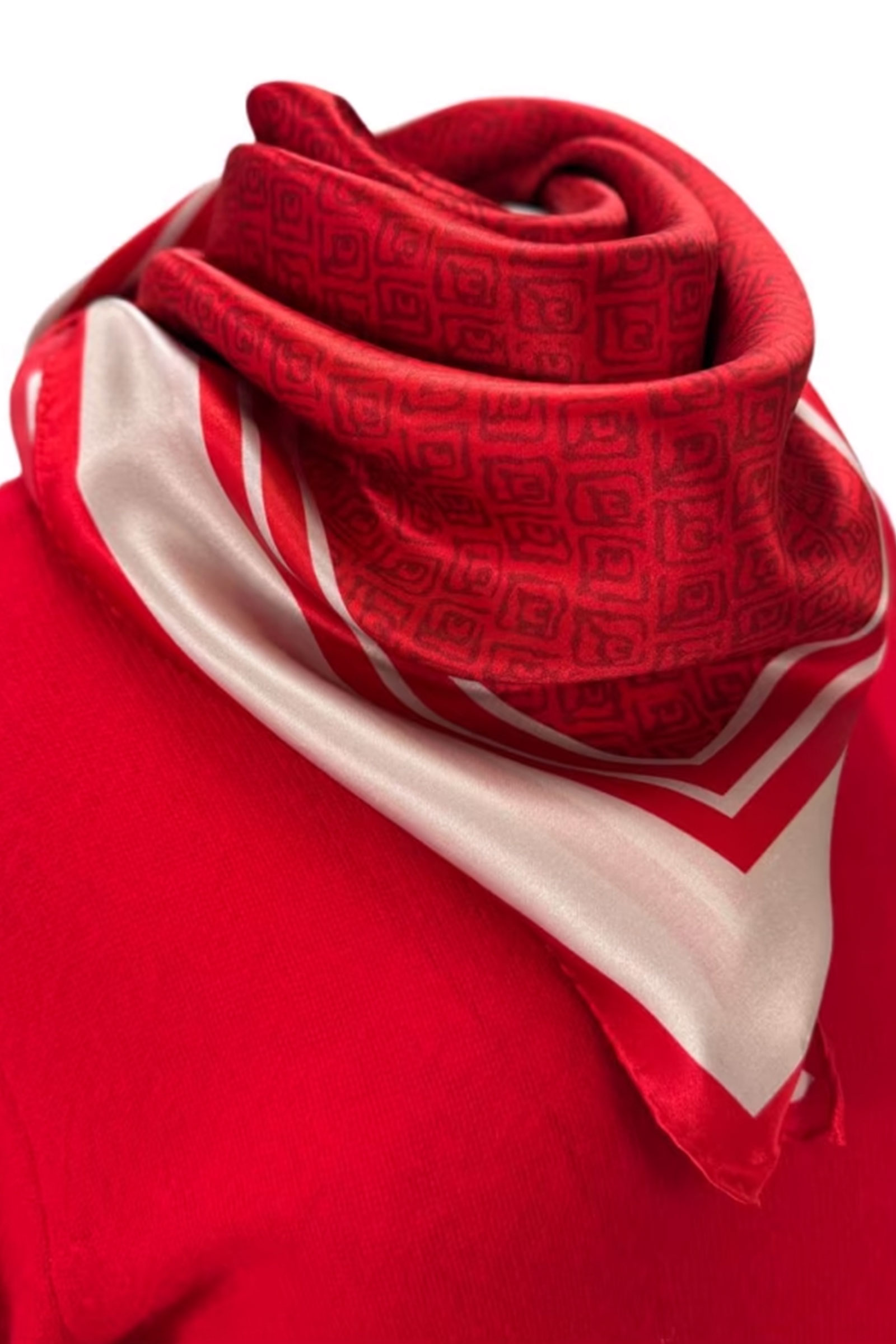 Eloise, Rød Mønstret