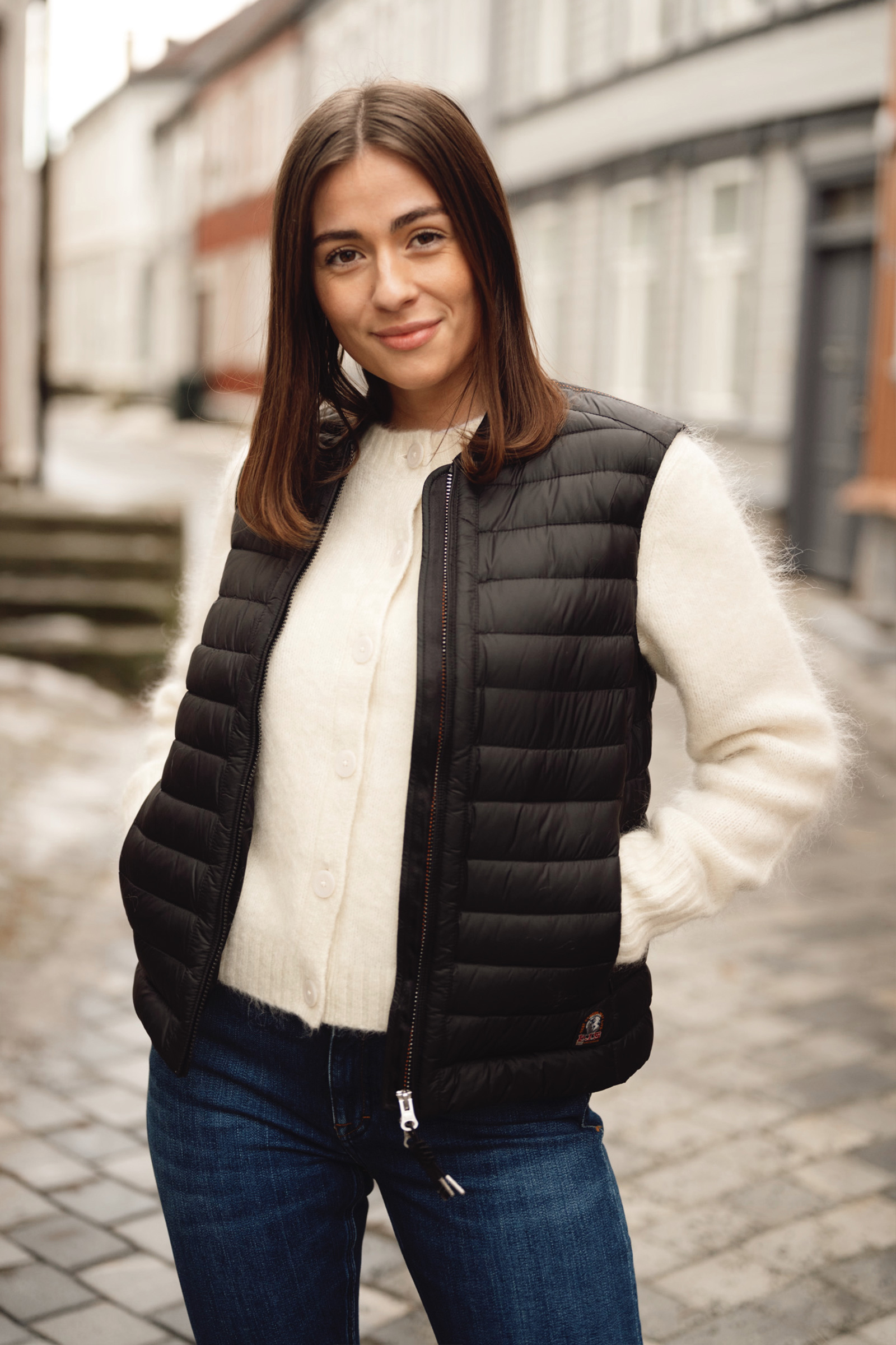 Rosanna, Black