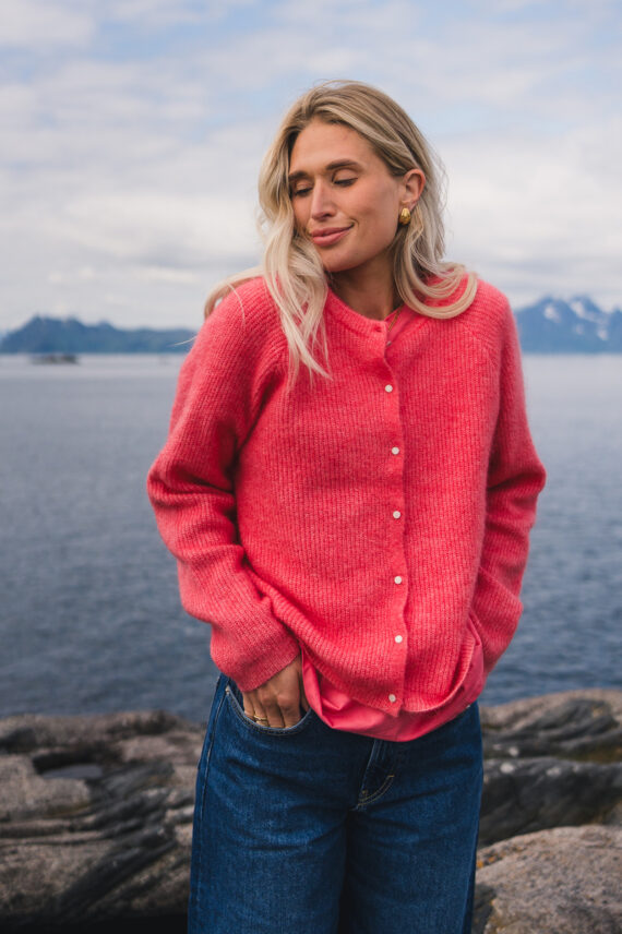 Amalie Cardigan, Rose Tea