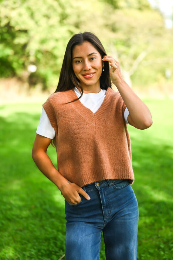 Pernille Vest, Mocha Mousse