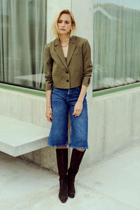 Asta Long Bermuda, Nola