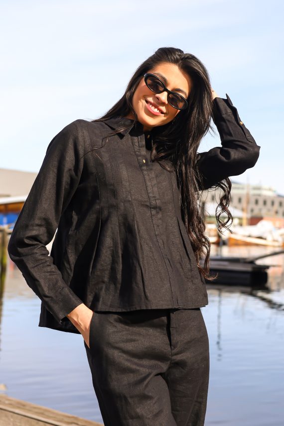 Dilana Pleated Shirt, Black