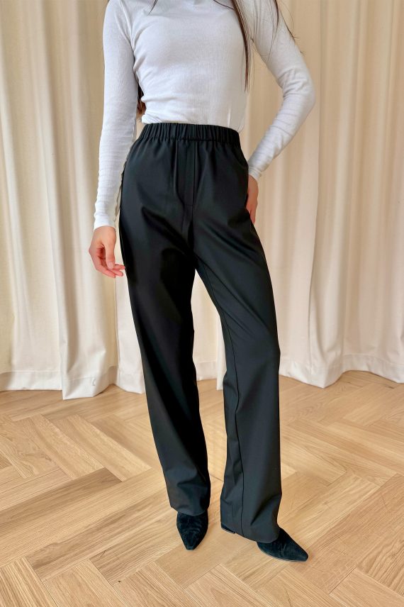 Sahoys Straight Trousers, Black