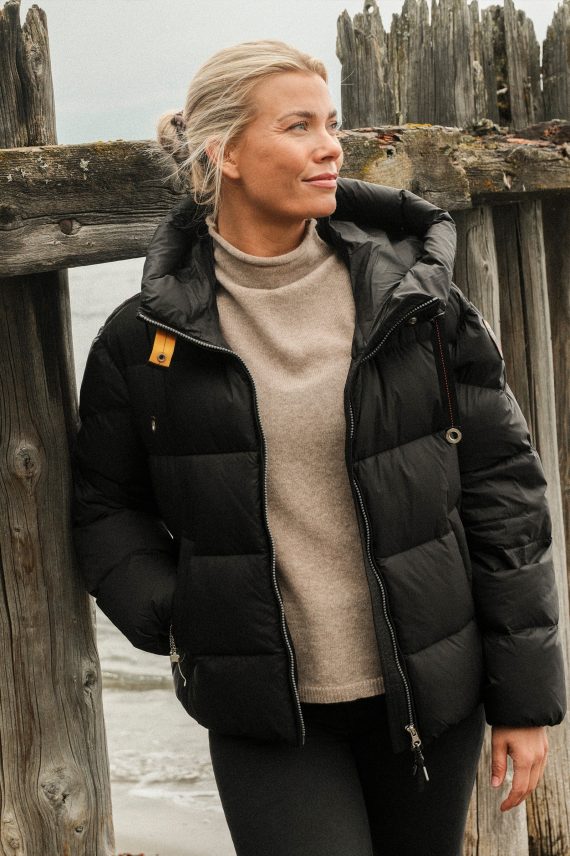 Tilly AW26, Black