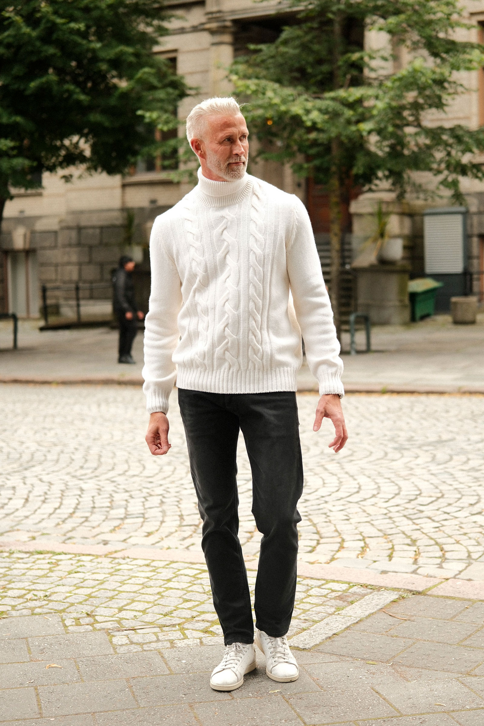 Cabled Super Geelong Turtleneck, White - Bilde 6