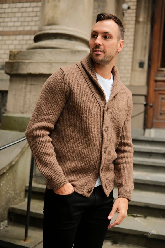 Cardigan, Brun