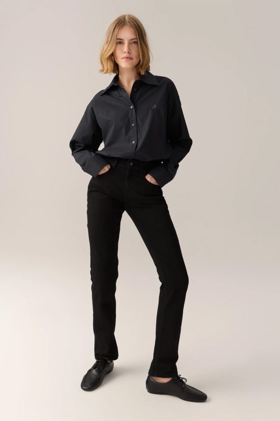 Maca Mistral, Black
