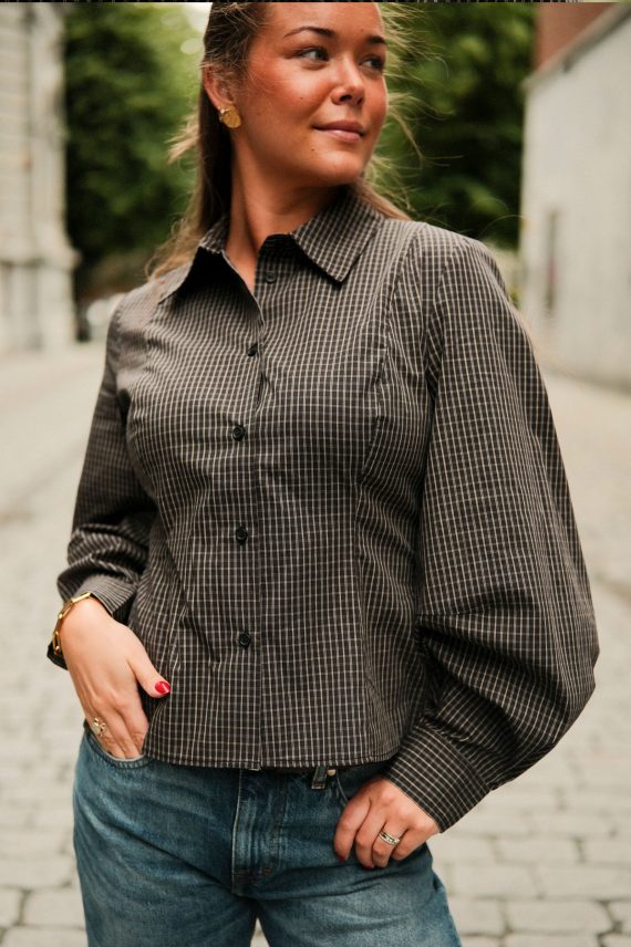 MillesIW Loose Shirt, Black Graphic Check