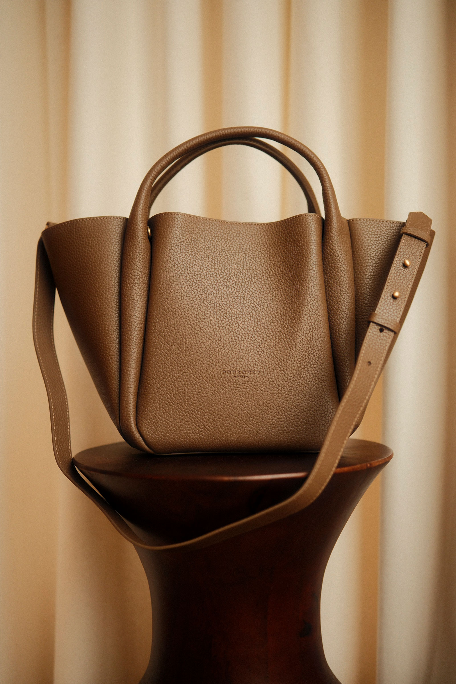 Cowhide Leather Large Satchel, Lys Brun - Bilde 3