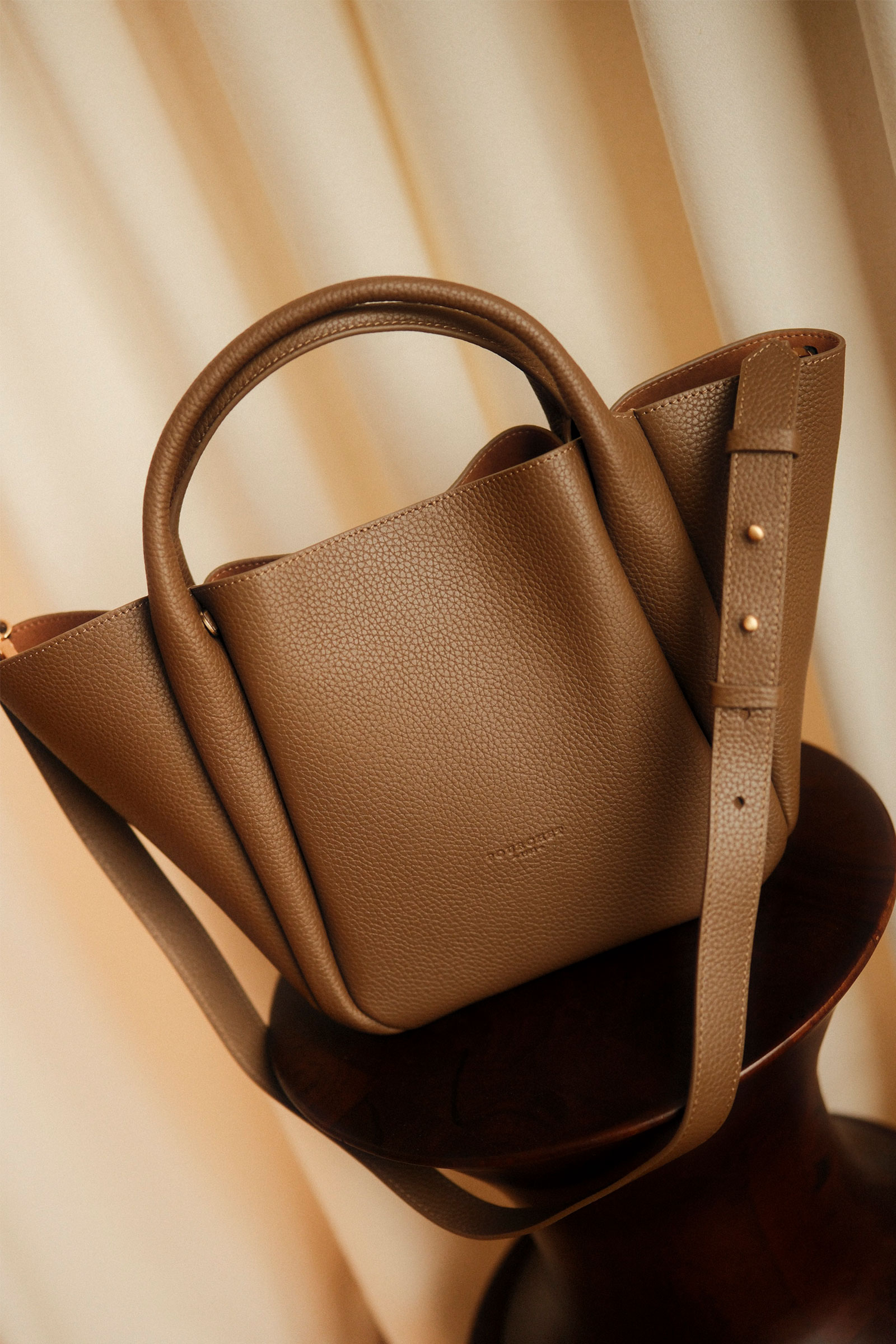 Cowhide Leather Large Satchel, Lys Brun - Bilde 7