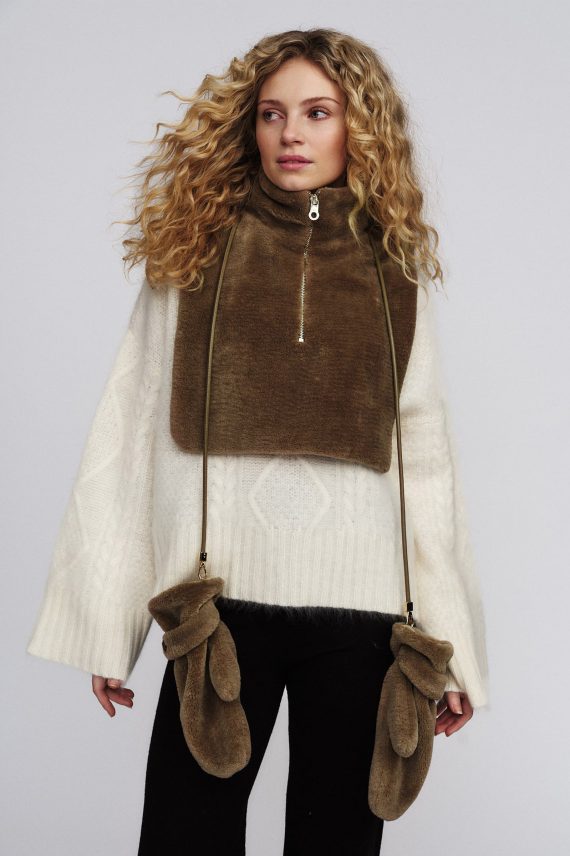 Belle Shearling High Neck, Taupe