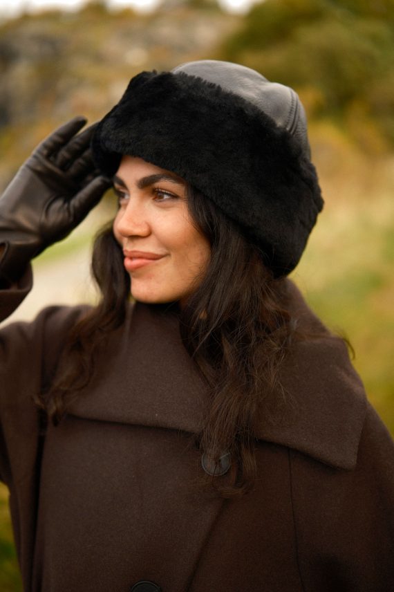 Ina Leather Shearling Harka, Sort