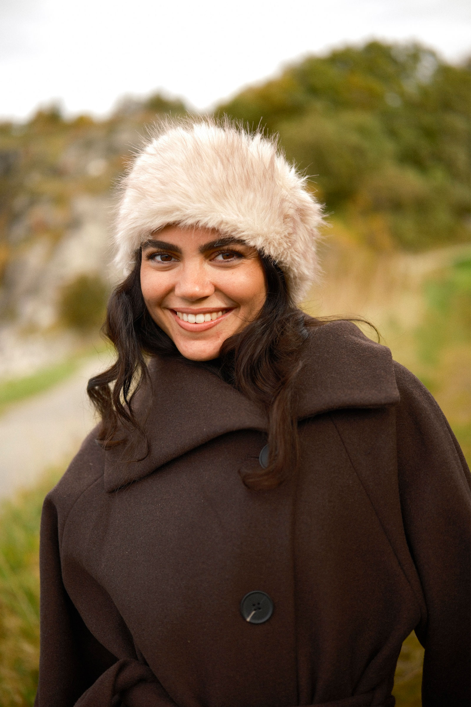 Renee Pannebånd, Beige